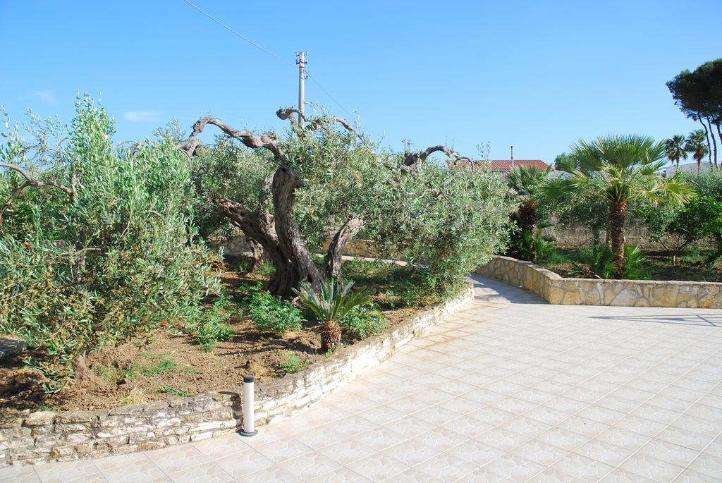 B&B Garzia Marinella  Exterior photo